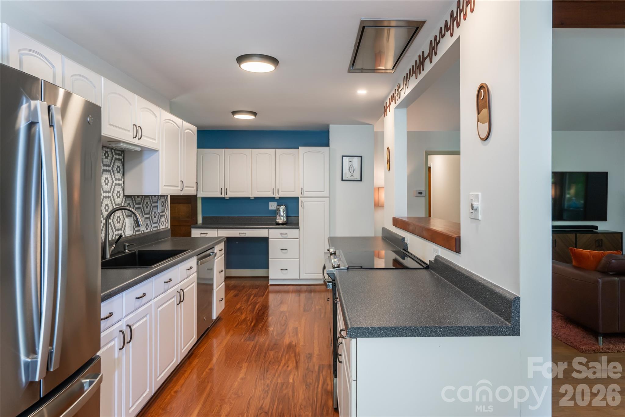 26 Utopia Road Asheville NC 28805