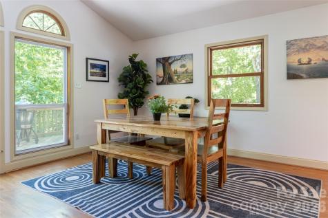 26 Utopia Road Asheville NC 28805