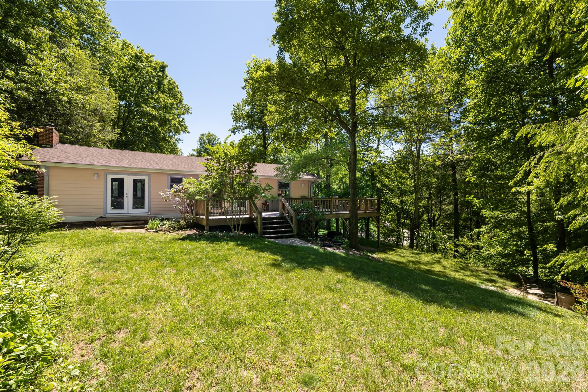 26 Utopia Road Asheville NC 28805