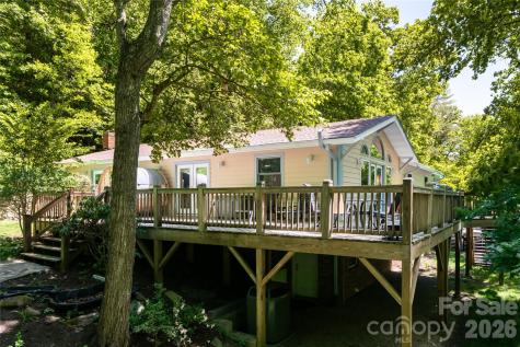 26 Utopia Road Asheville NC 28805