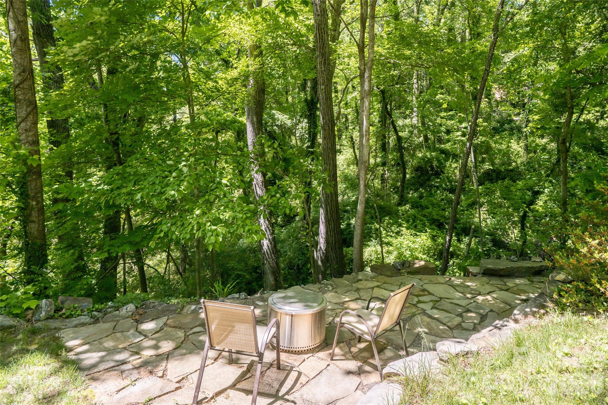 26 Utopia Road Asheville NC 28805