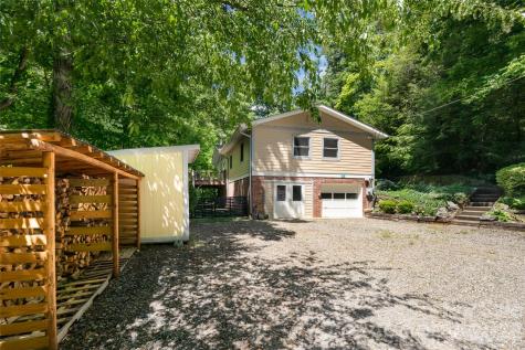26 Utopia Road Asheville NC 28805