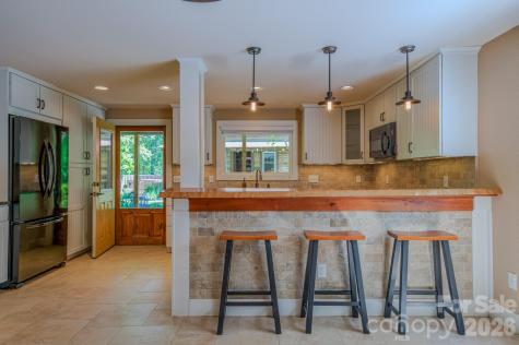 75 Old Gap Creek Road Fairview NC 28730