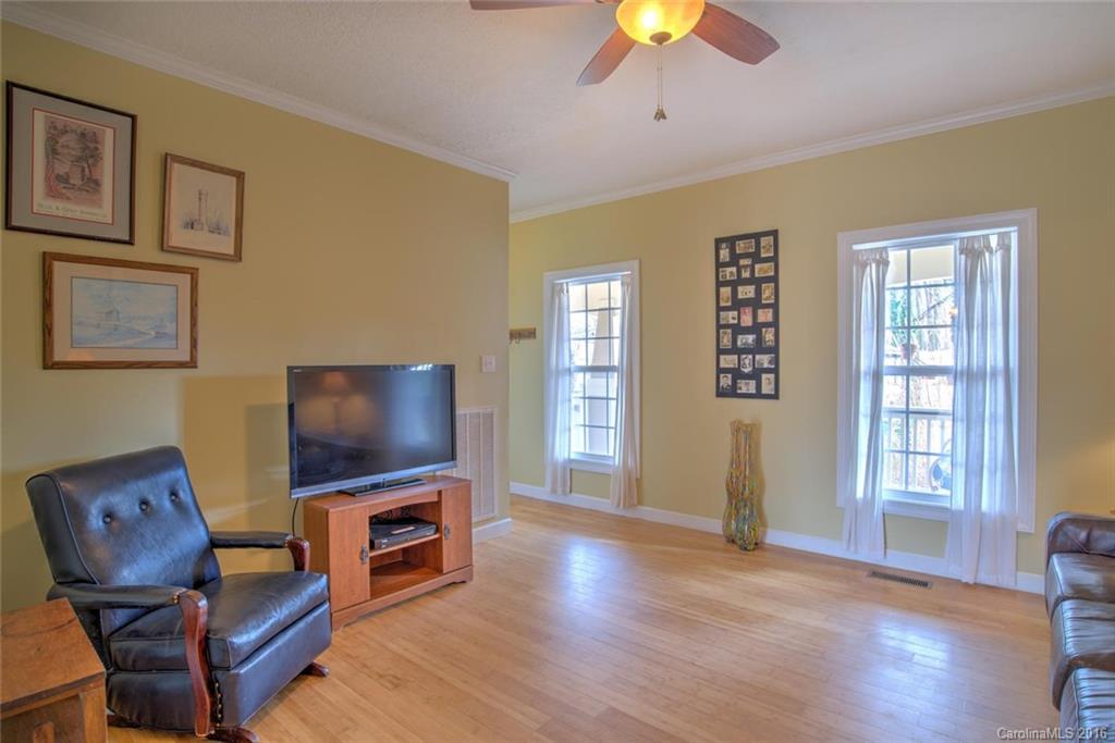 193 Deaver Street Asheville NC 28806