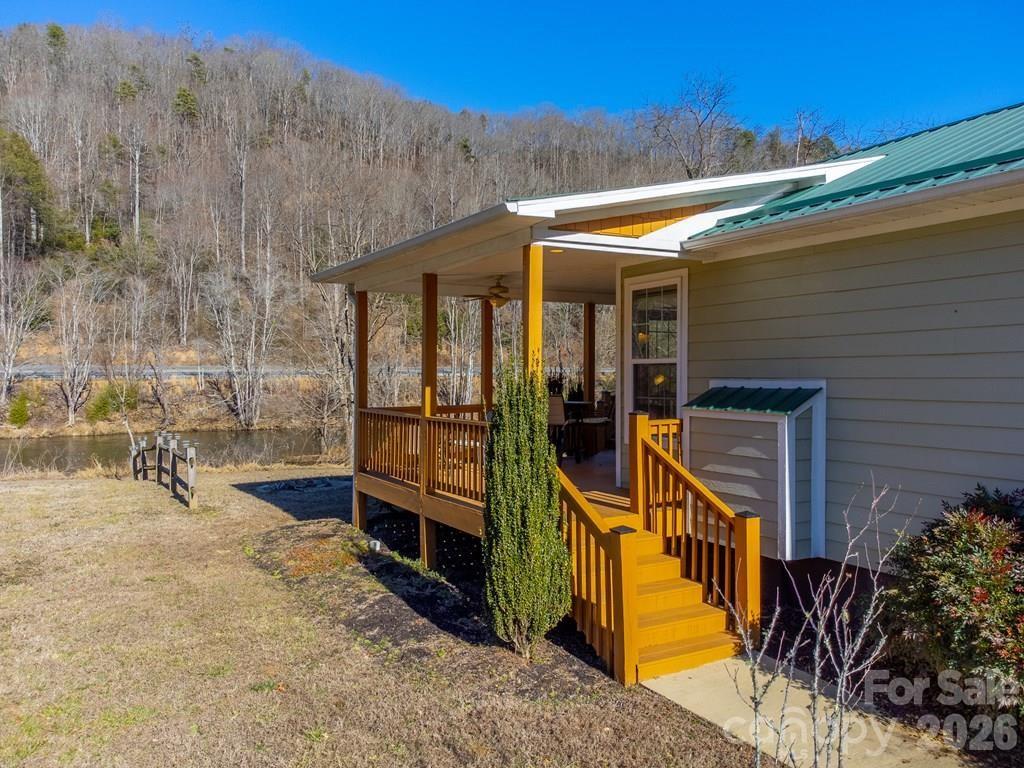 990 Hornet Drive Whittier NC 28789