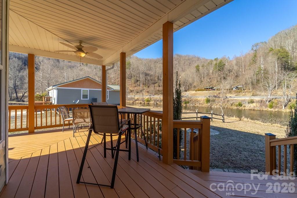 990 Hornet Drive Whittier NC 28789
