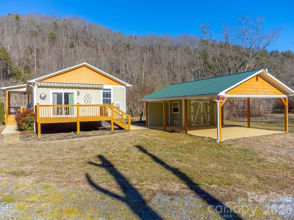 990 Hornet Drive Whittier NC 28789