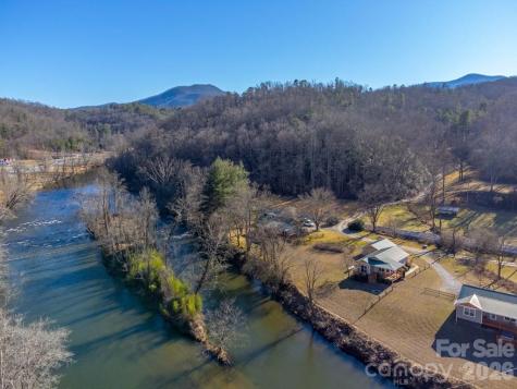 990 Hornet Drive Whittier NC 28789
