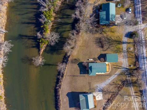 990 Hornet Drive Whittier NC 28789