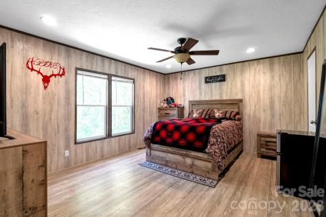 87 Horseback Lane Marshall NC 28753
