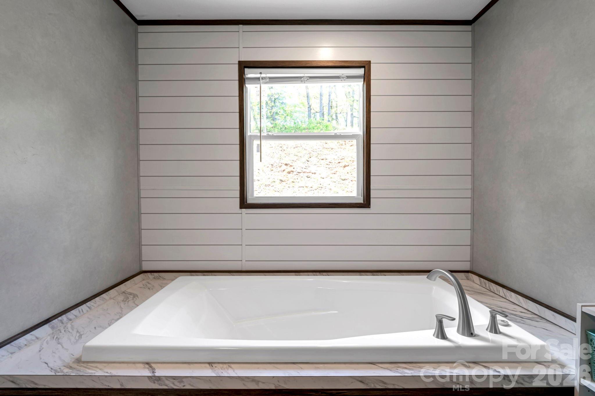 87 Horseback Lane Marshall NC 28753