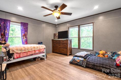 87 Horseback Lane Marshall NC 28753
