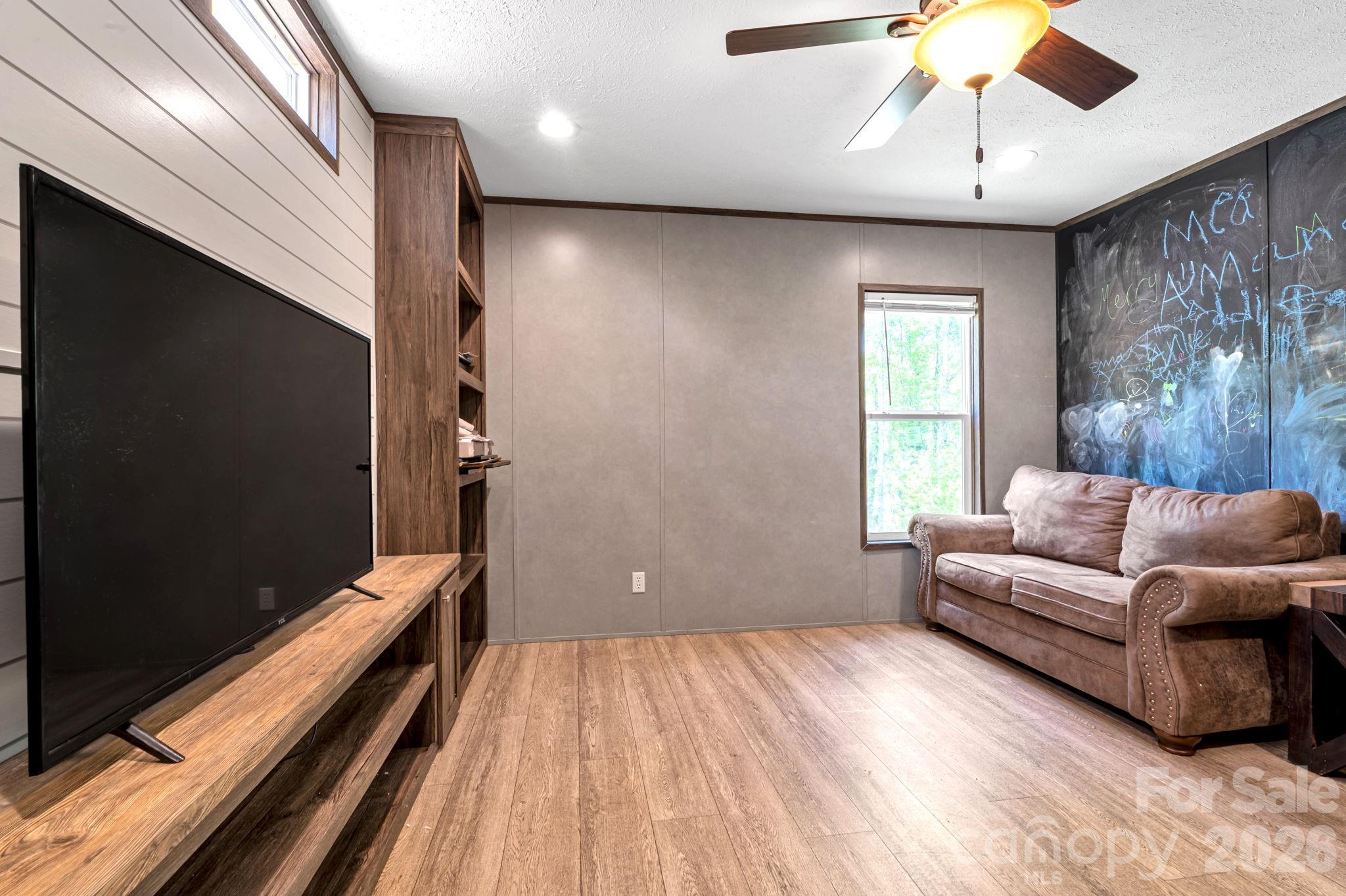 87 Horseback Lane Marshall NC 28753