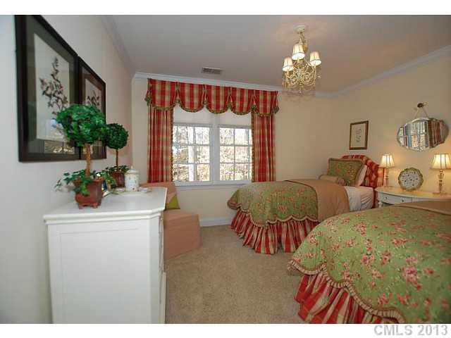 3900 Huckleberry Road Charlotte NC 28210