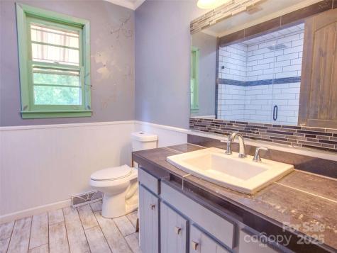 71 Pleasant Ridge Drive Asheville NC 28805