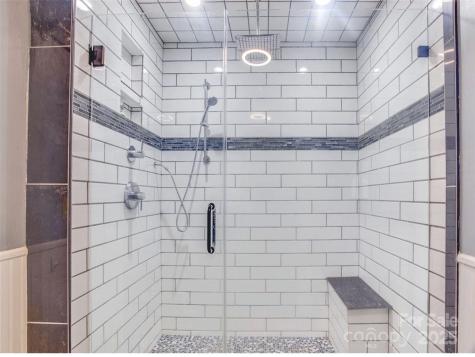 71 Pleasant Ridge Drive Asheville NC 28805