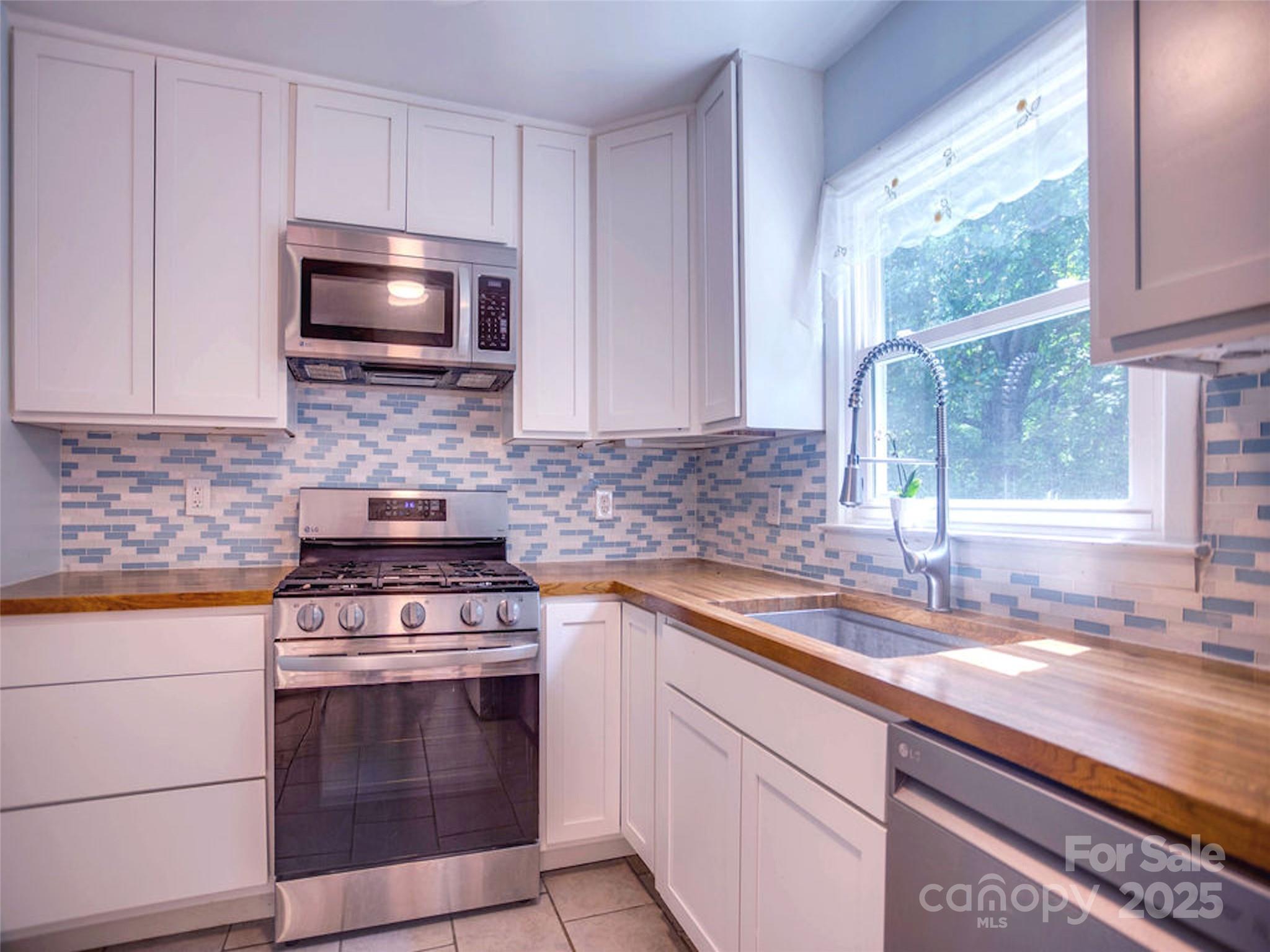 71 Pleasant Ridge Drive Asheville NC 28805