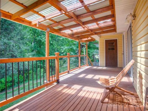 71 Pleasant Ridge Drive Asheville NC 28805