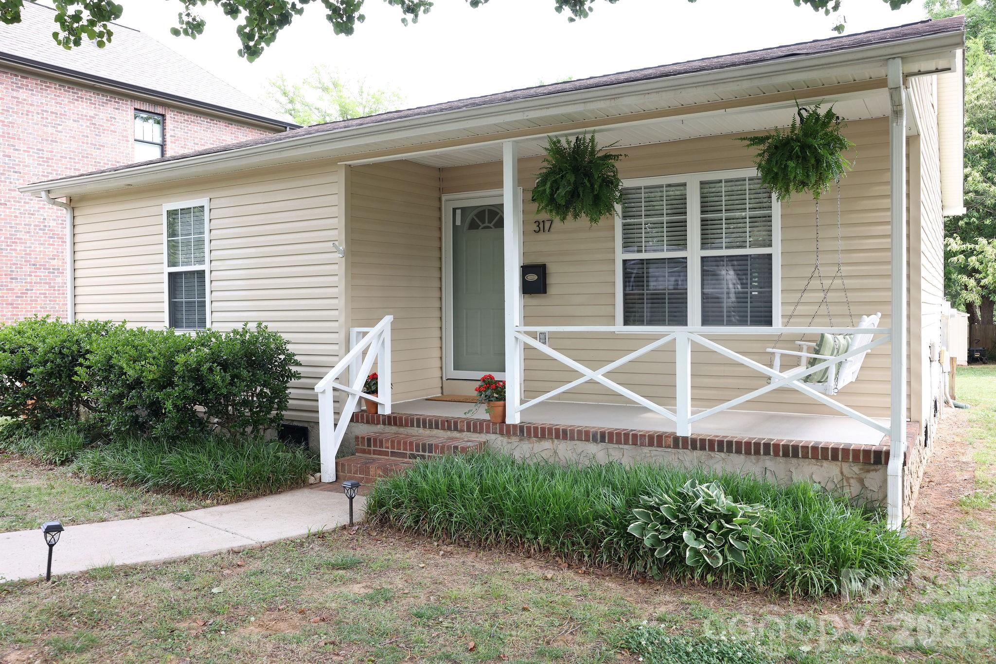 317 Devine Avenue Belmont NC 28012