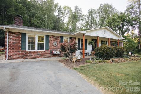 341 Bond Street Marion NC 28752