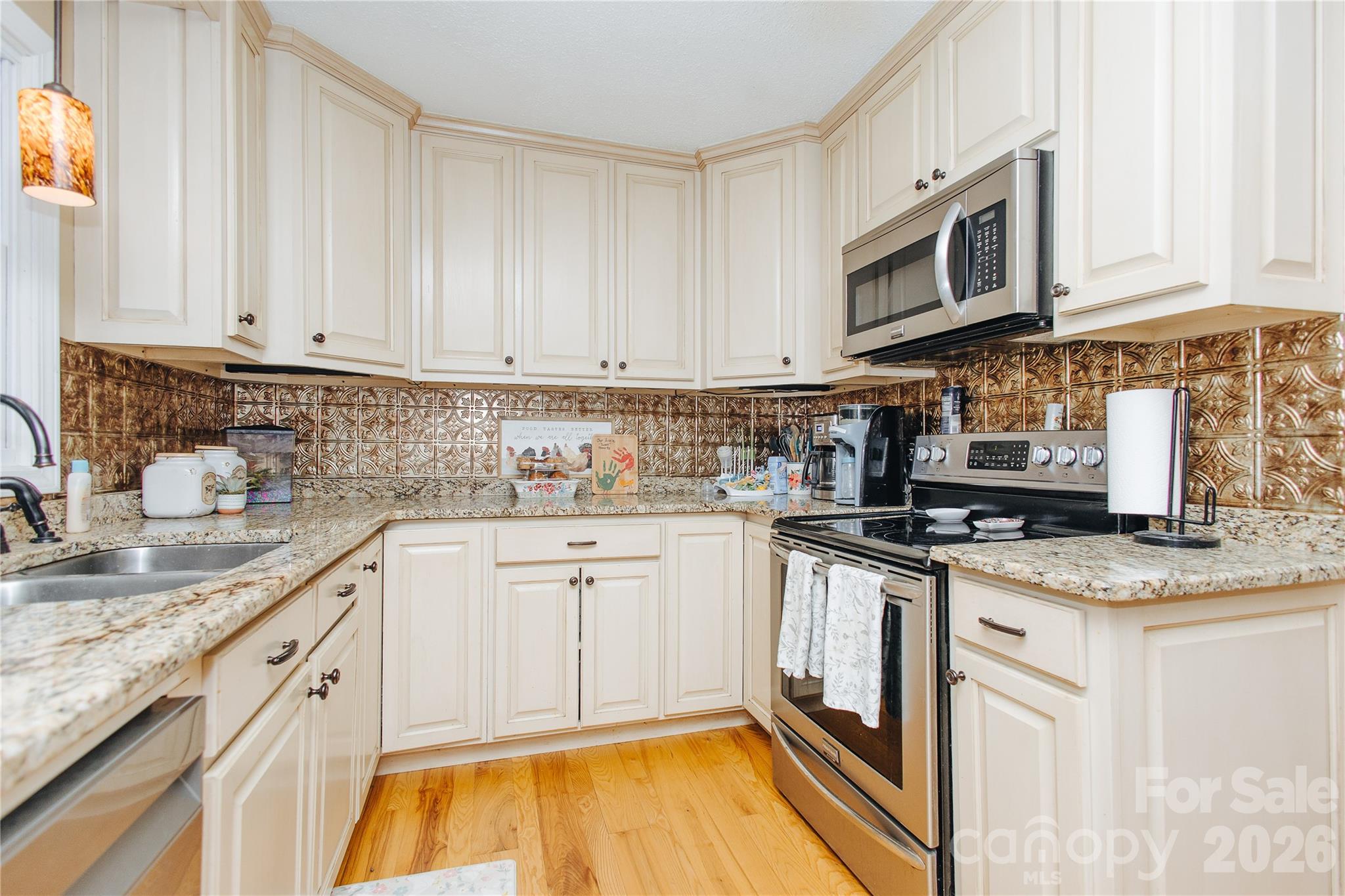 341 Bond Street Marion NC 28752