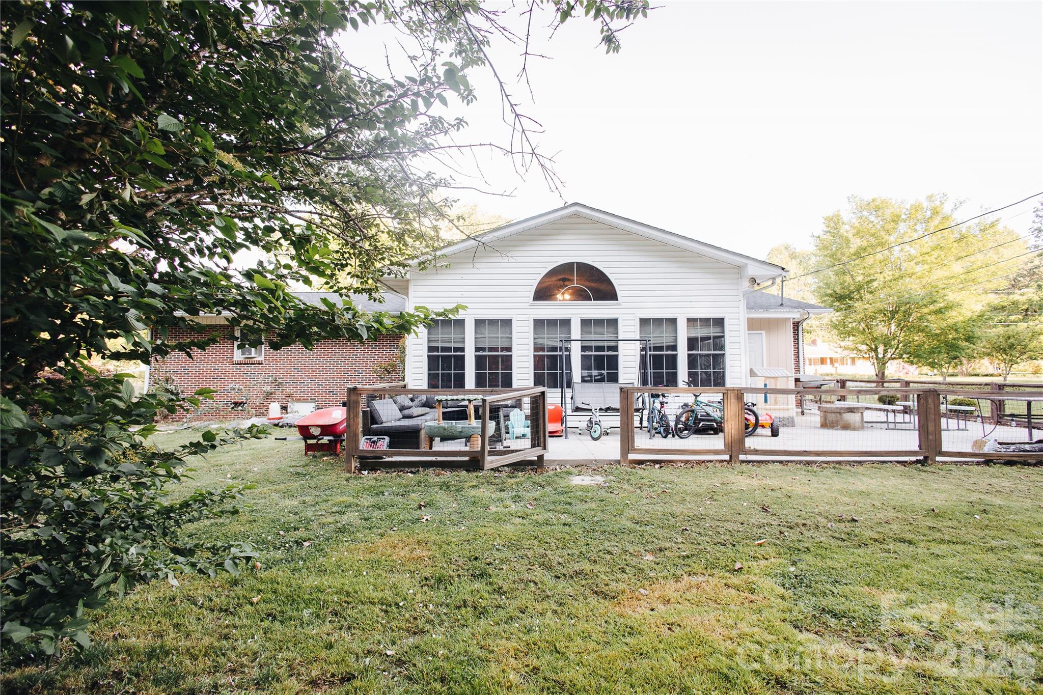 341 Bond Street Marion NC 28752