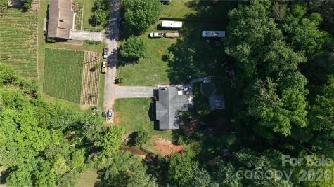 341 Bond Street Marion NC 28752