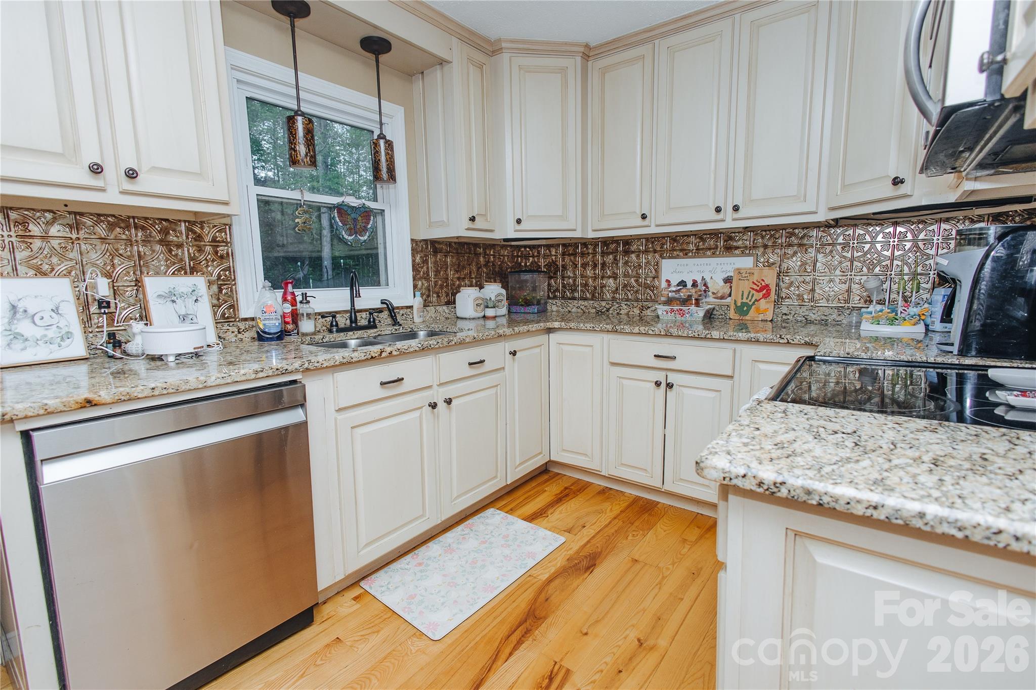 341 Bond Street Marion NC 28752
