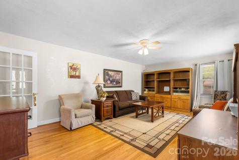 406 Swanson Drive SW Lenoir NC 28645