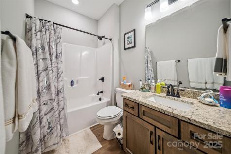 71 Banks Creek Road Burnsville NC 28714