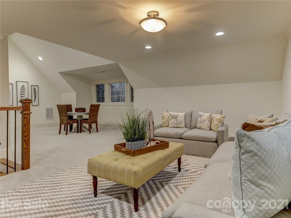 1669 Sterling Road Charlotte NC 28209