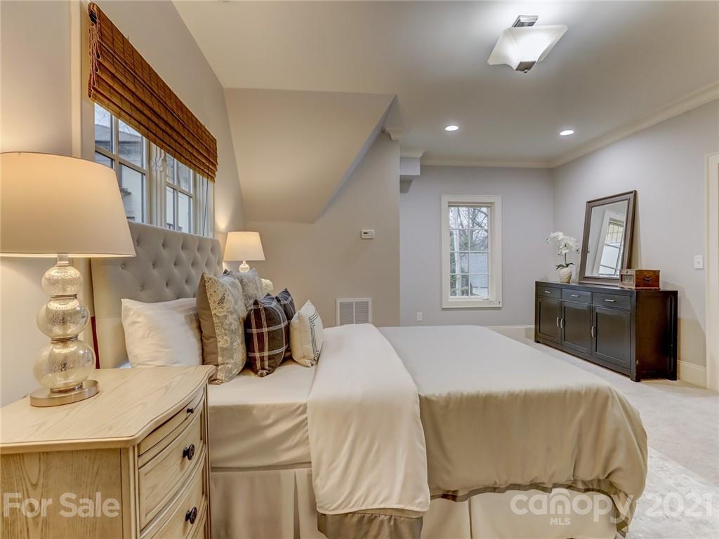 1669 Sterling Road Charlotte NC 28209