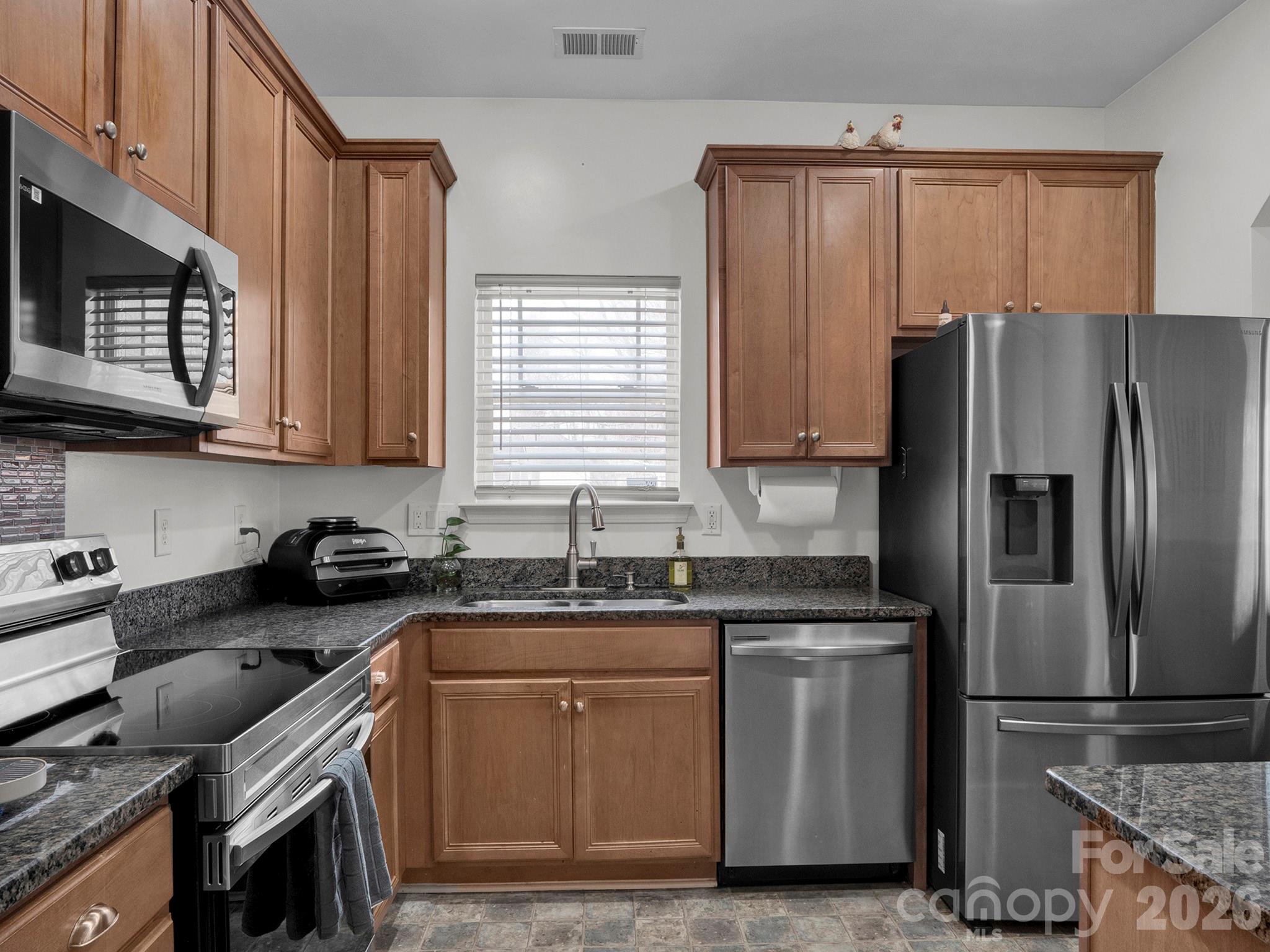 5912 Almond Road Charlotte NC 28227