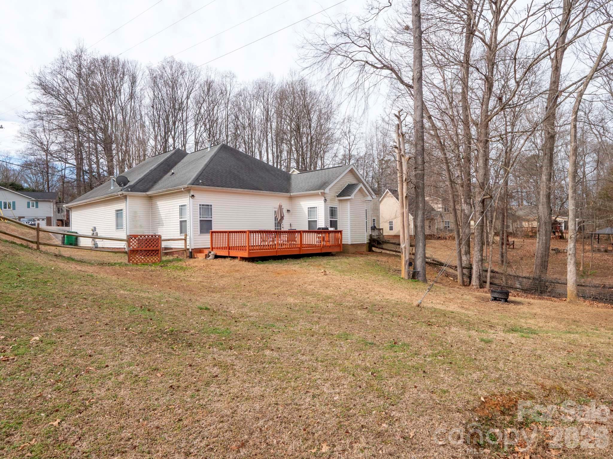5912 Almond Road Charlotte NC 28227