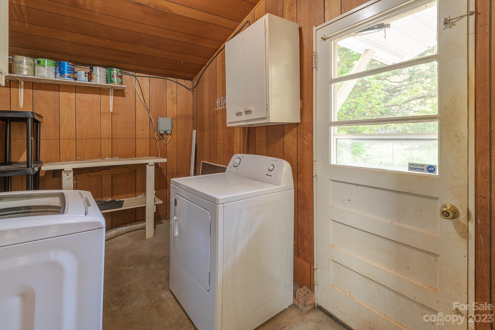 10 Wagon Road Asheville NC 28805