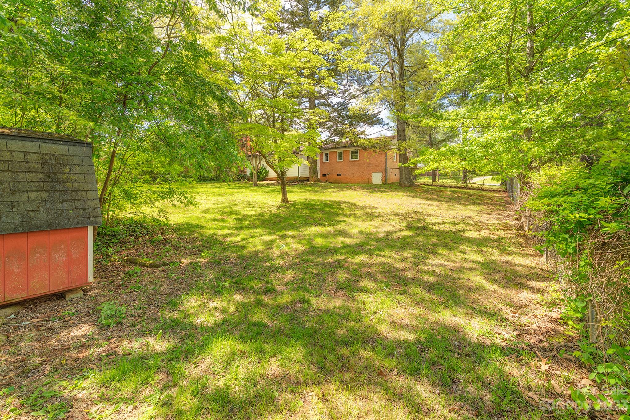 10 Wagon Road Asheville NC 28805