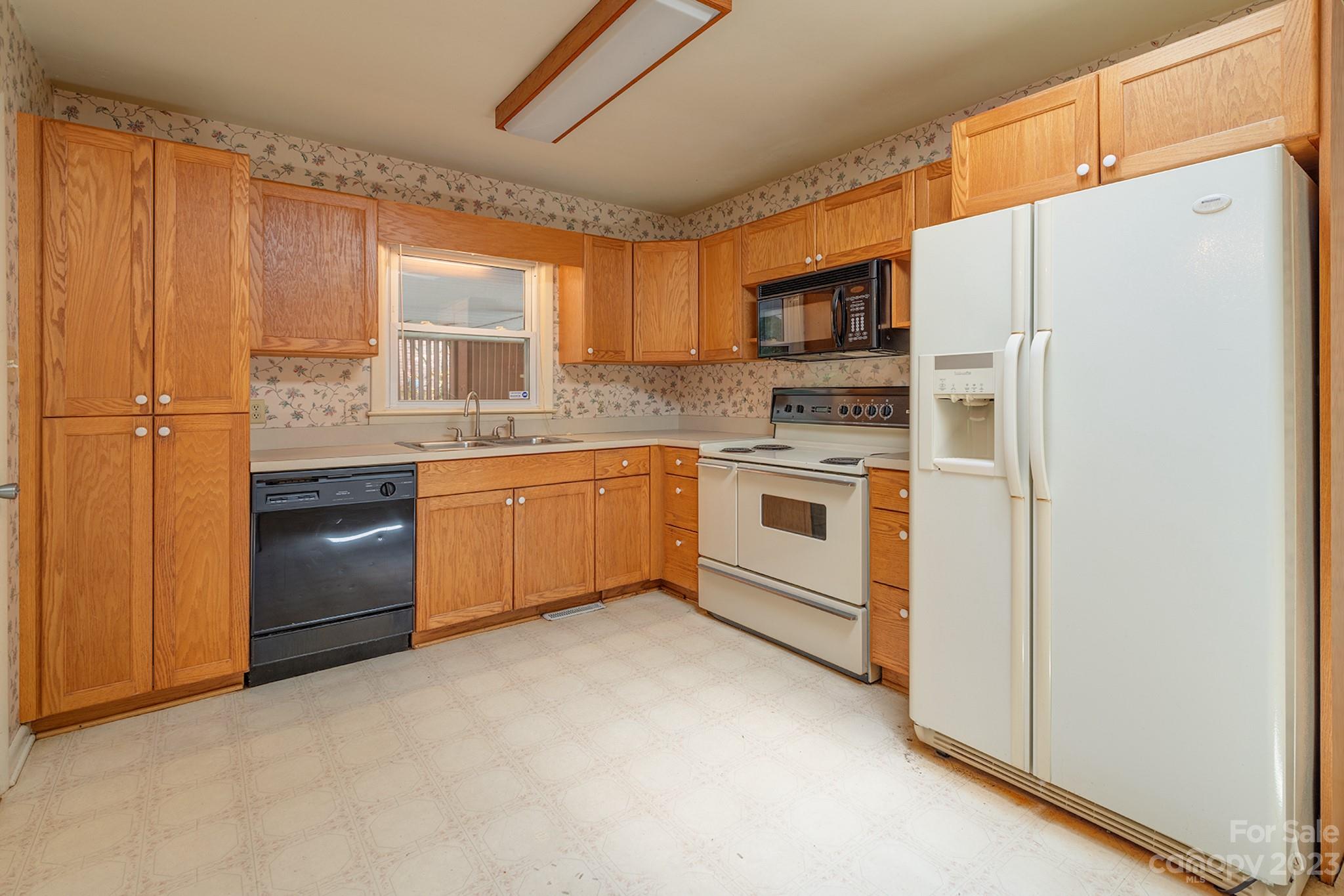 10 Wagon Road Asheville NC 28805