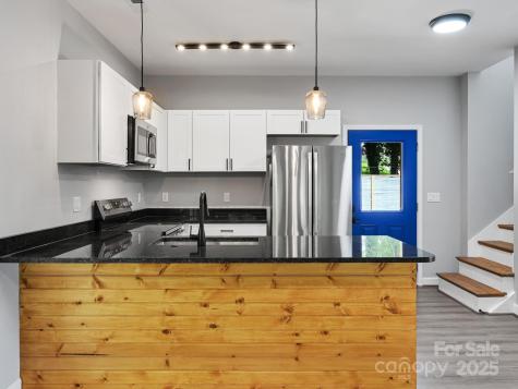 153 State Street Asheville NC 28806