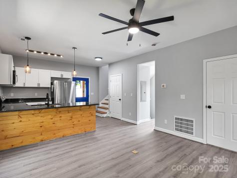 153 State Street Asheville NC 28806