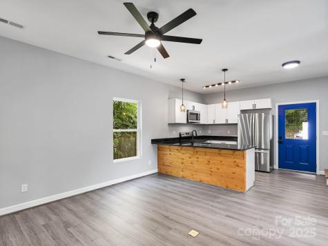 153 State Street Asheville NC 28806