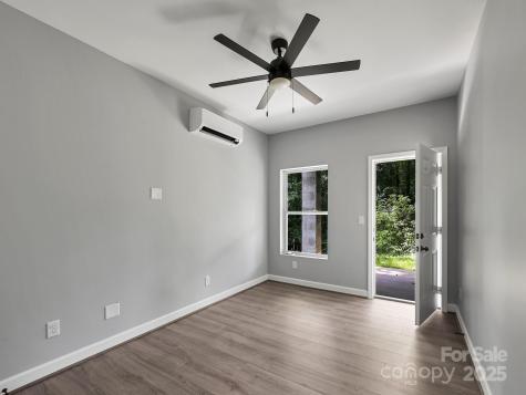 153 State Street Asheville NC 28806