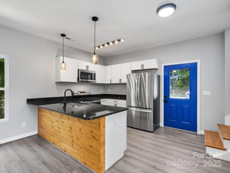 153 State Street Asheville NC 28806