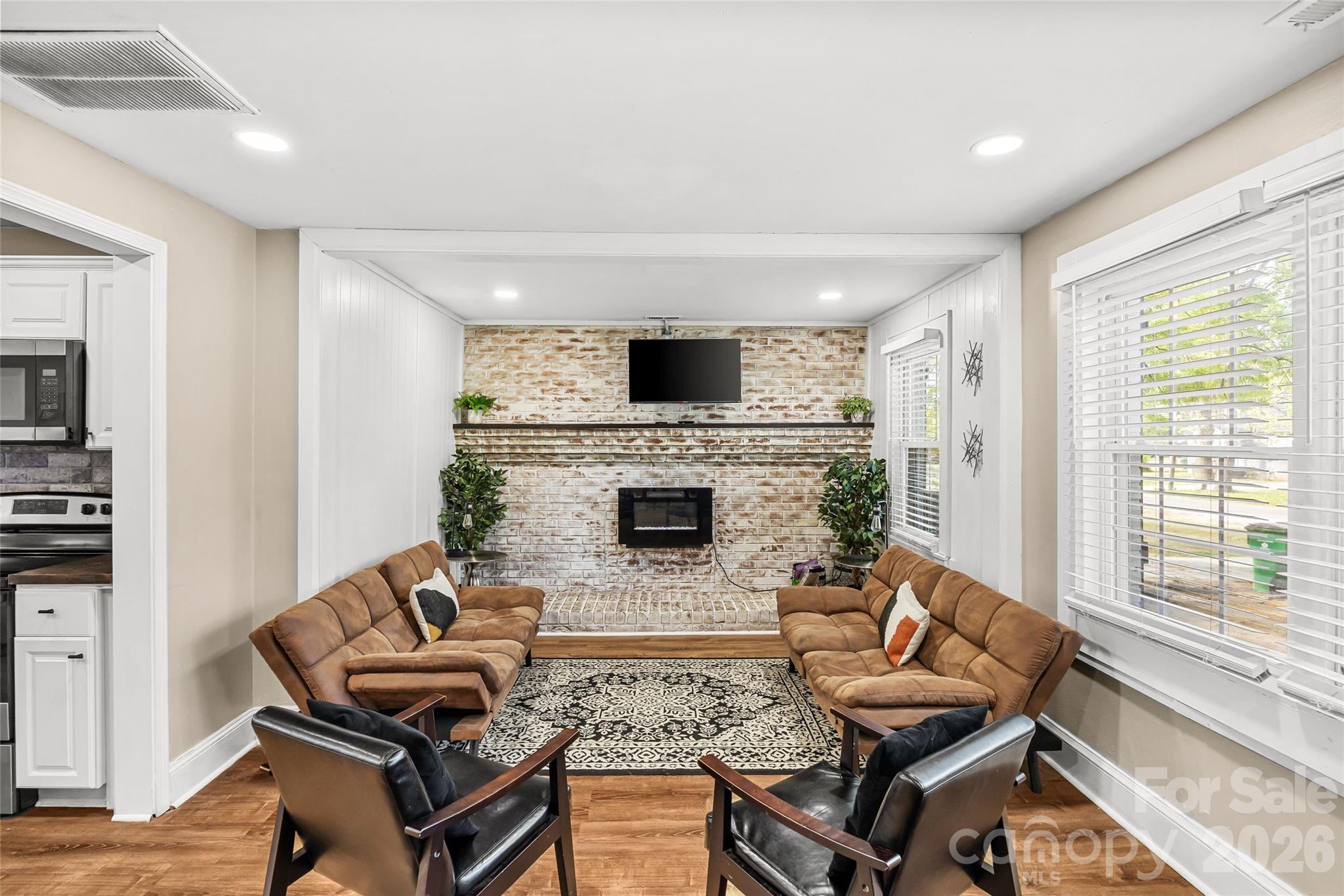 2738 Catalina Avenue Charlotte NC 28206