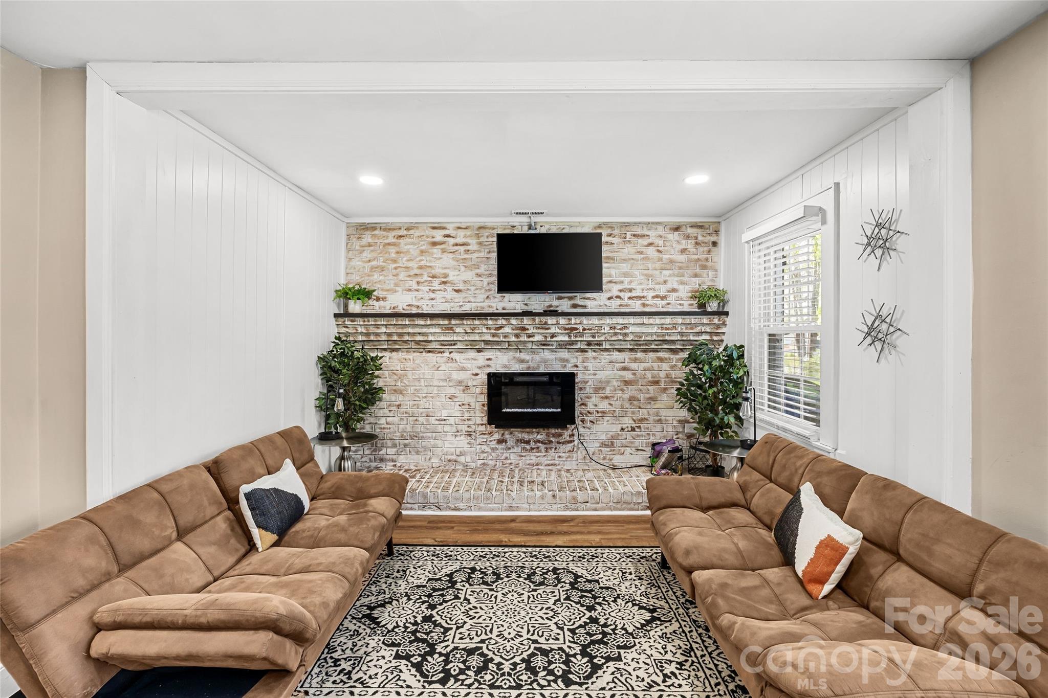 2738 Catalina Avenue Charlotte NC 28206