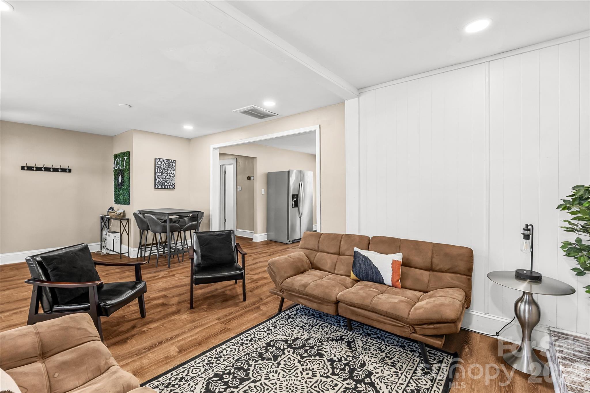 2738 Catalina Avenue Charlotte NC 28206