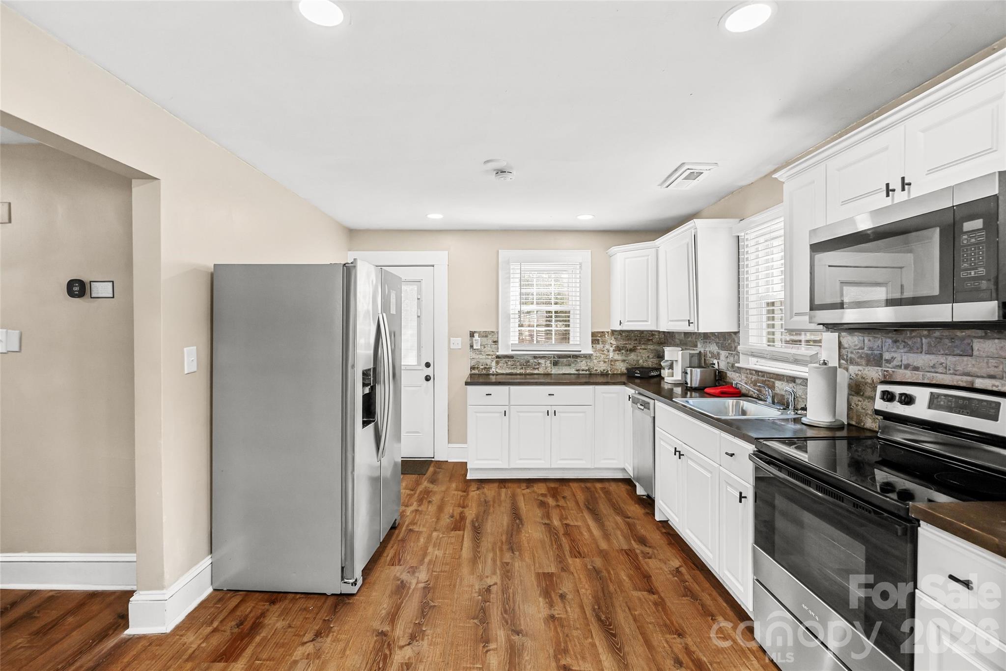 2738 Catalina Avenue Charlotte NC 28206