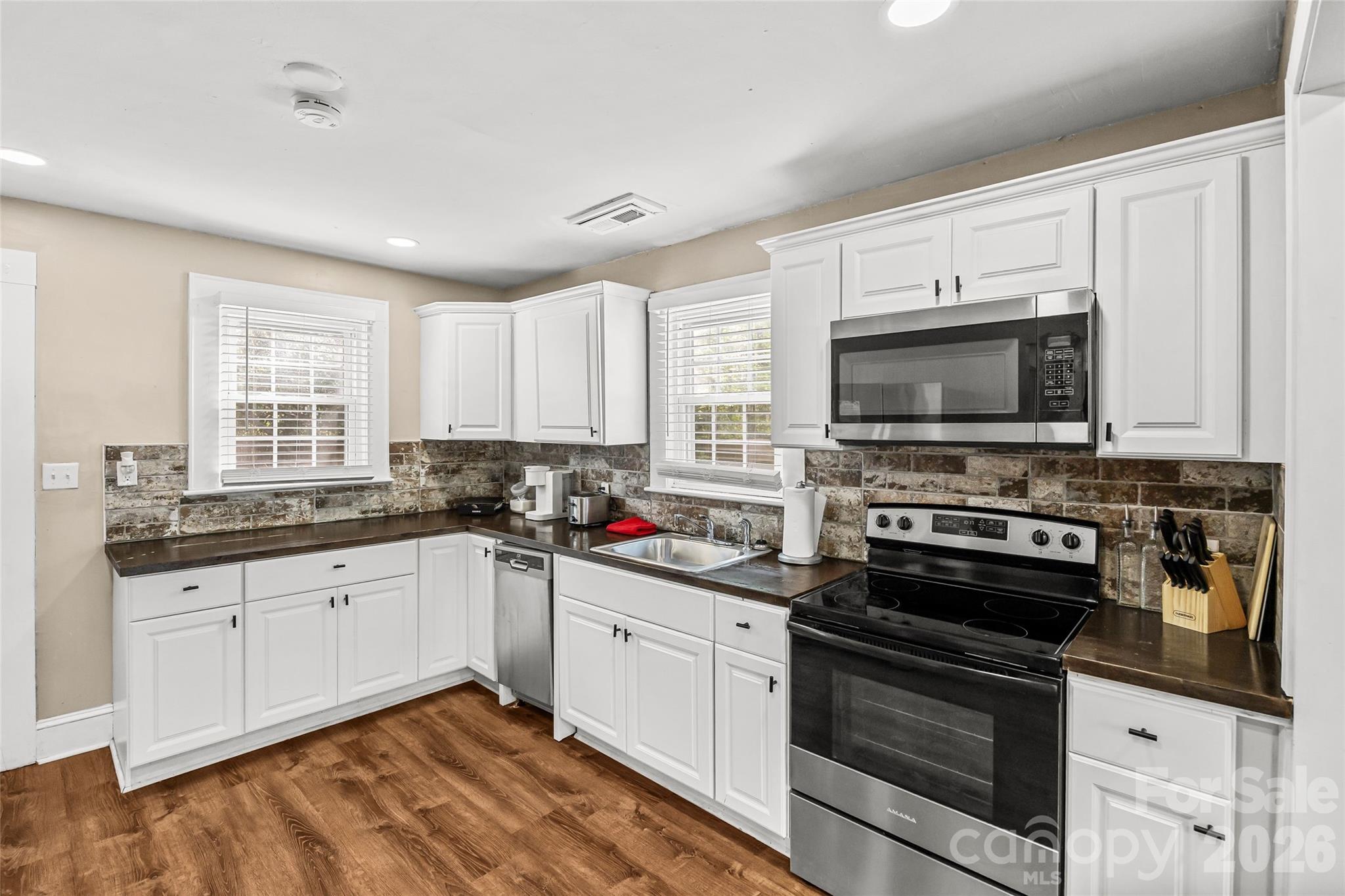 2738 Catalina Avenue Charlotte NC 28206