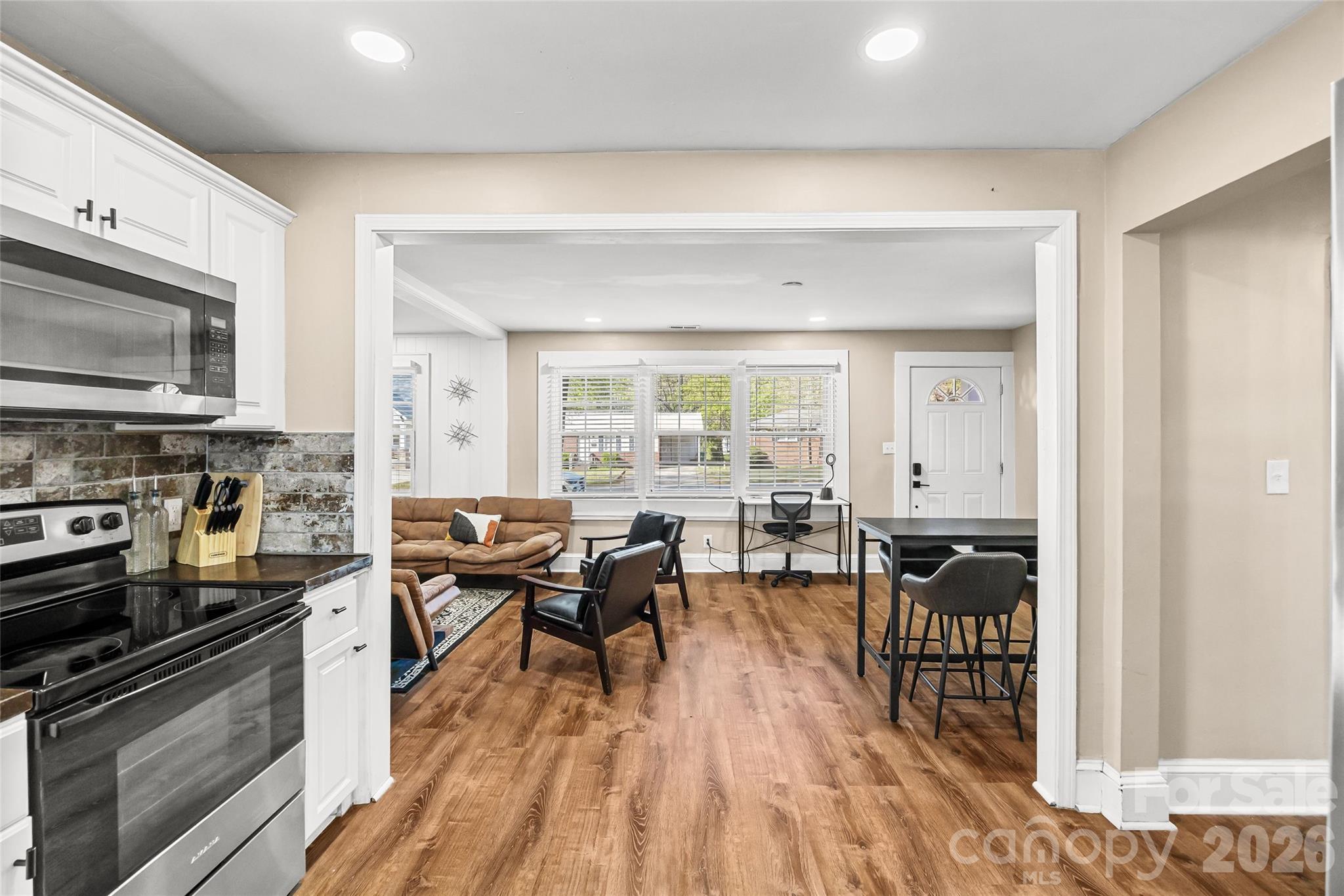 2738 Catalina Avenue Charlotte NC 28206