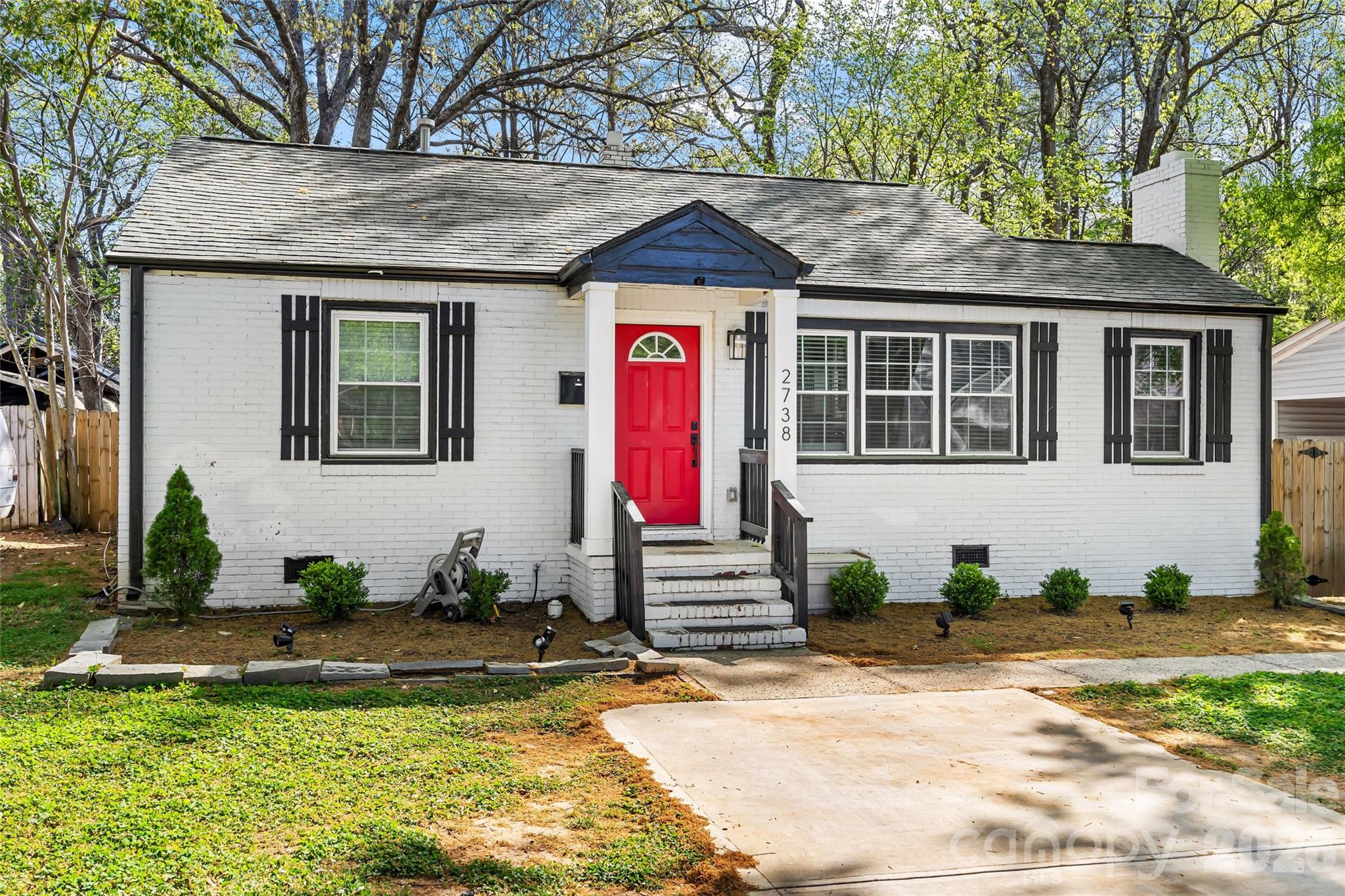 2738 Catalina Avenue Charlotte NC 28206