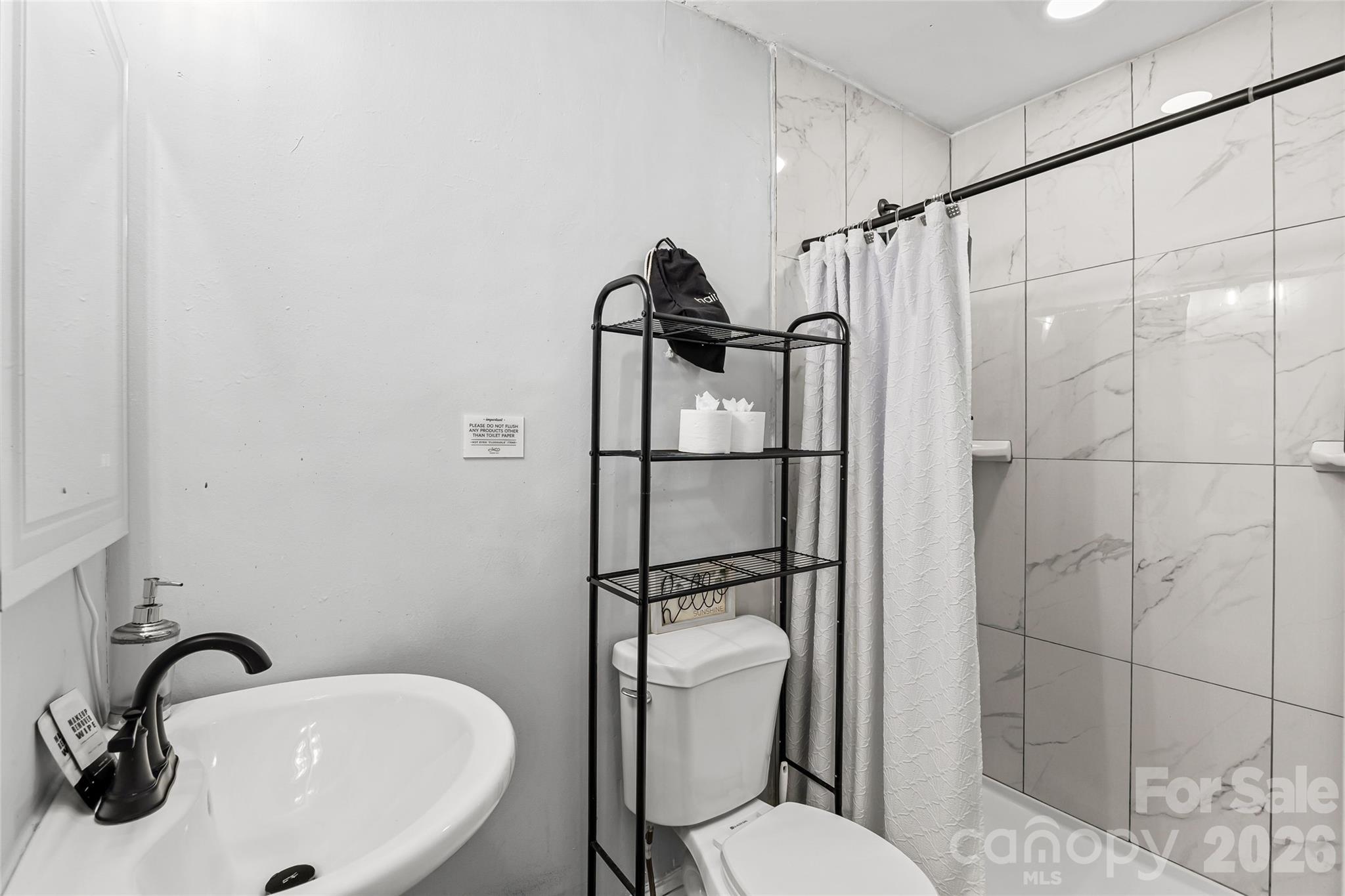 2738 Catalina Avenue Charlotte NC 28206